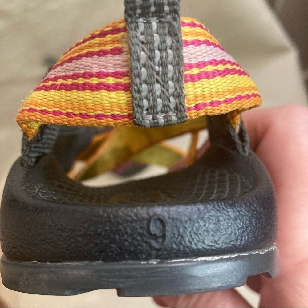 CHACO Sz 9 Z1 Colourful Straps Adjustable Buckle Closure Kids Sandals - Picture 7 of 8